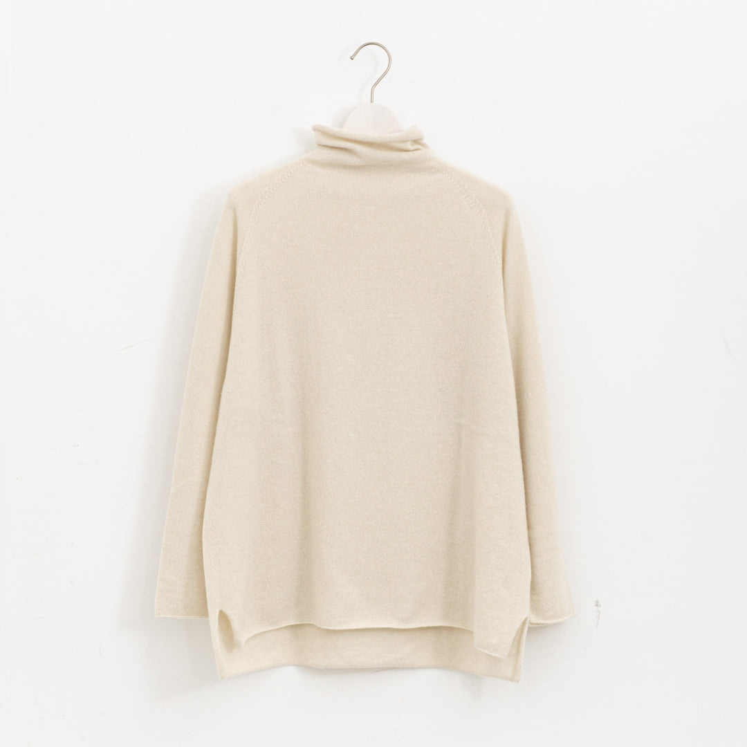 evam eva/　cashmere turtleneck E253K133