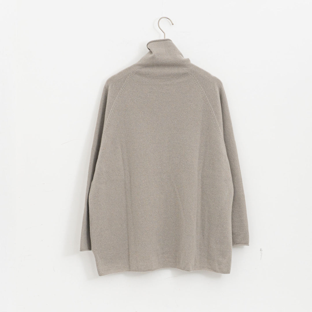 evam eva/　cashmere turtleneck E253K133
