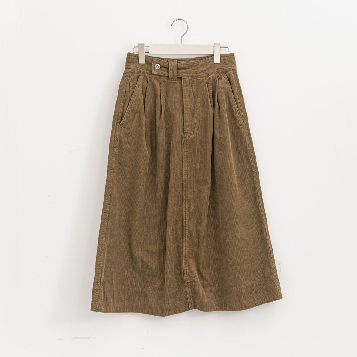 MHL.｜WOMEN　DRY COTTON NEEDLECORD SKIRT 5955232204-suomi（180.khaki）