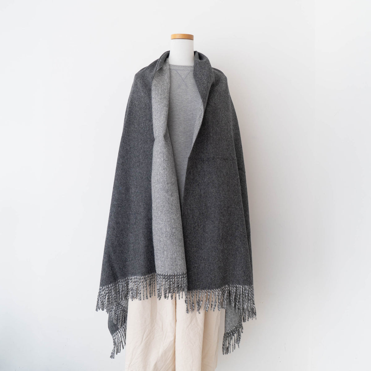 THE INOUE BROTHERS...｜Two-Colour Large Brushed Stole TIB22-AL2005ML 2023AW