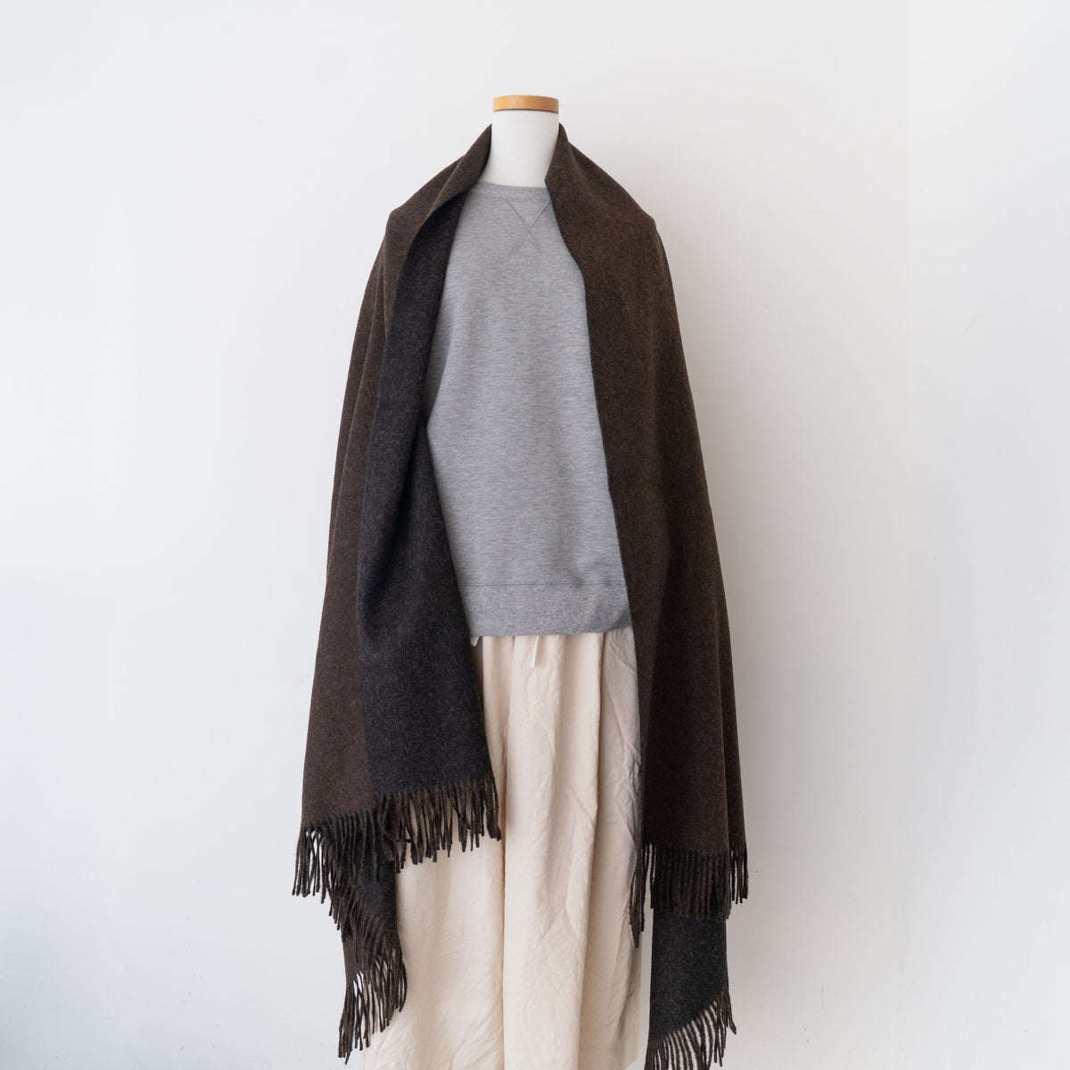 THE INOUE BROTHERS...｜Two-Colour Large Brushed Stole TIB22-AL2005ML 2023AW