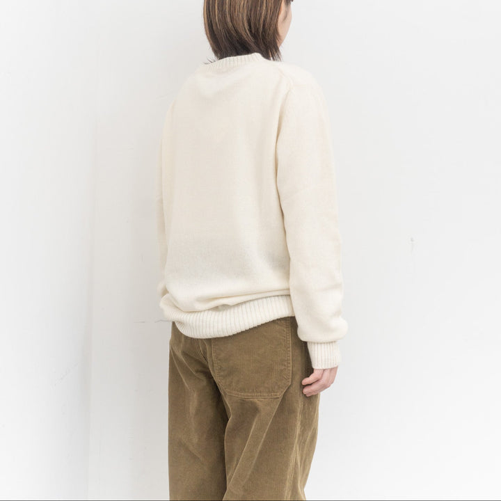 ANSPINNEN/　カシミヤクルーネックセーター col.off white　ANS-UK0071