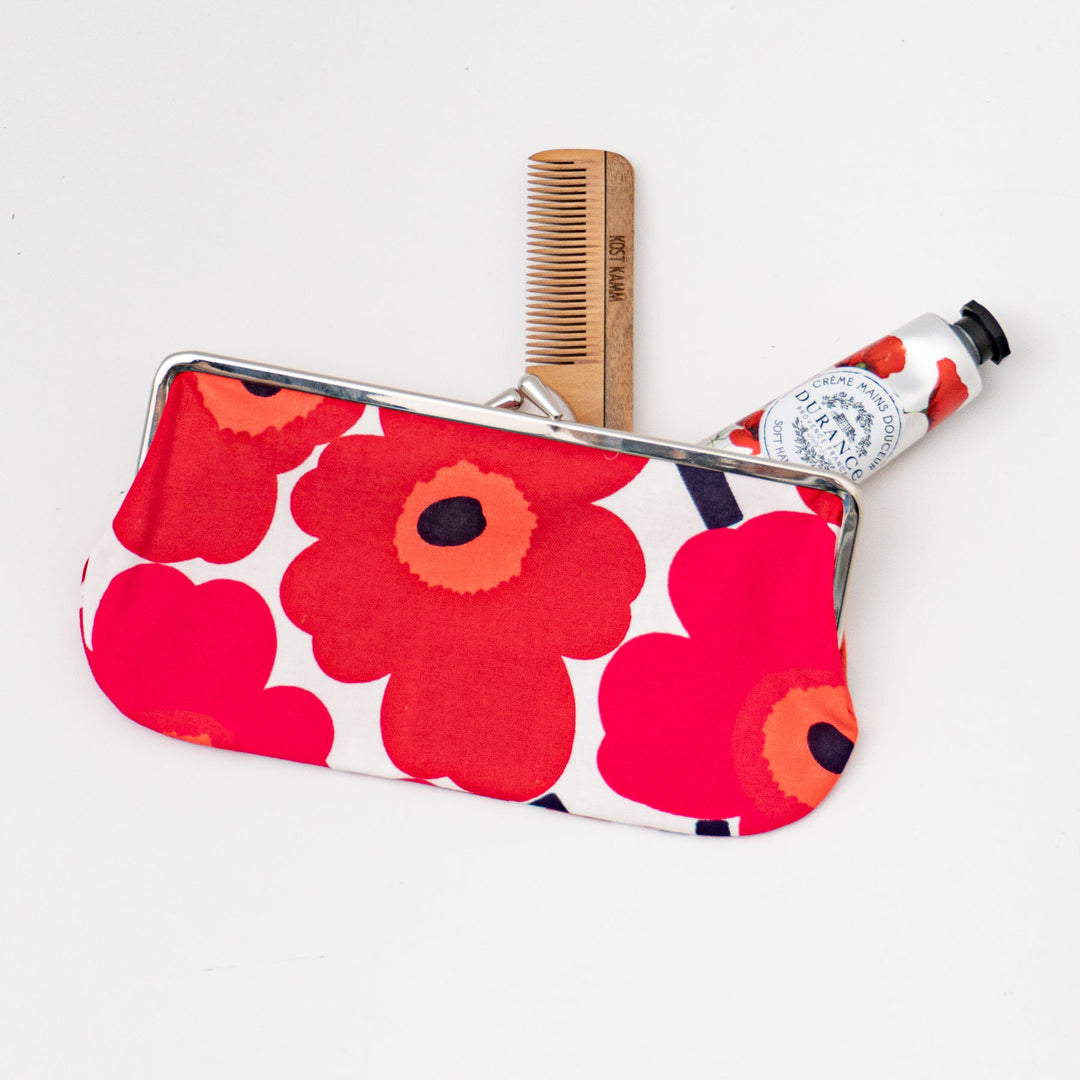 marimekko/　Mini Unikko Silmalasikukkaro がま口ポーチ 52631-3-1535