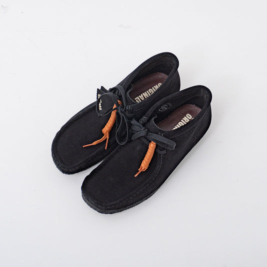 CLARKS ORIGINALS｜MEN　Wallabee boot col.black suede-suomi
