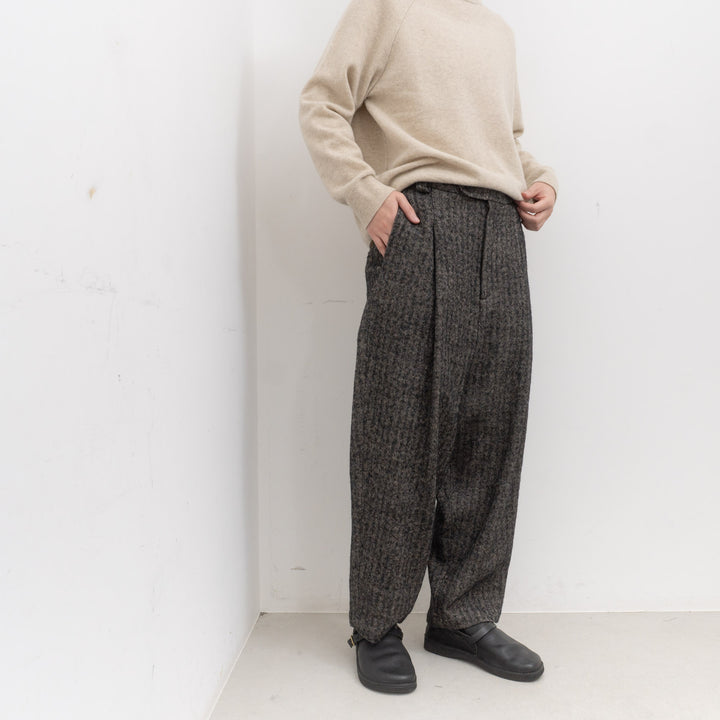 atelier naruse /WOMEN　shetland wool linen tuck wide pants na-f05113