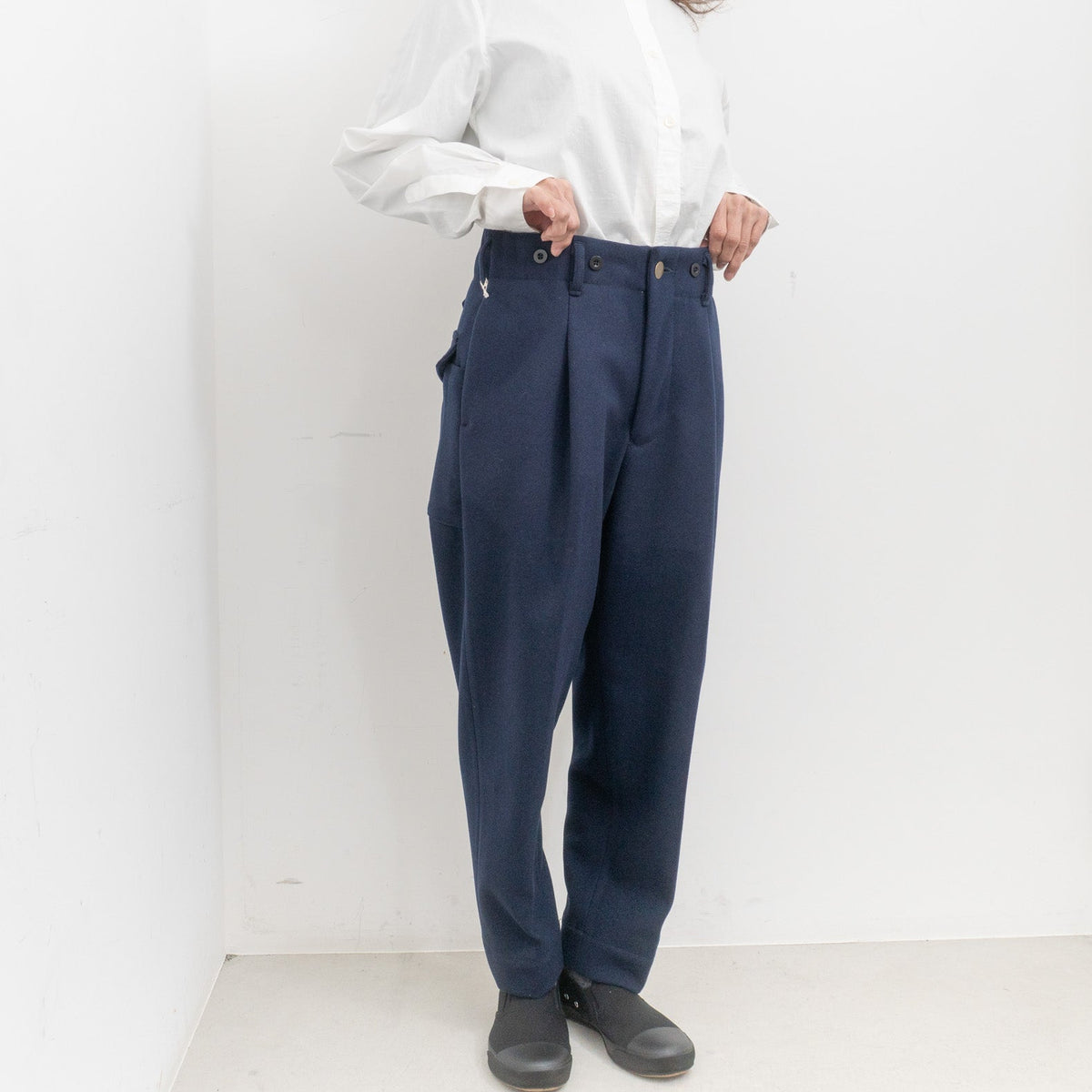 ASEEDONCLÖUD｜WOMEN　HW classic trousers 252510