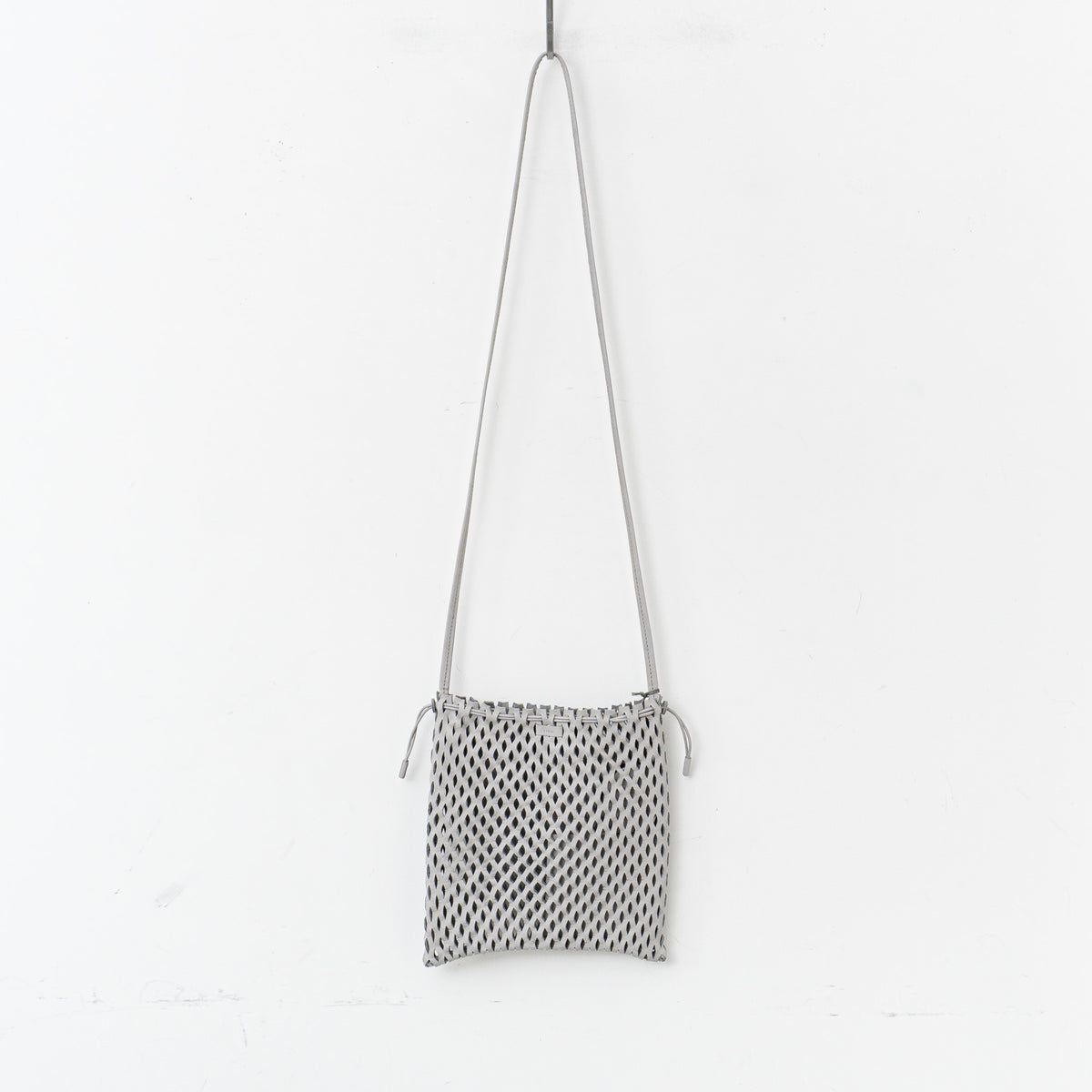 i ro se｜"NET" SHOULDER BAG S BAG-N10-S（GRAY）