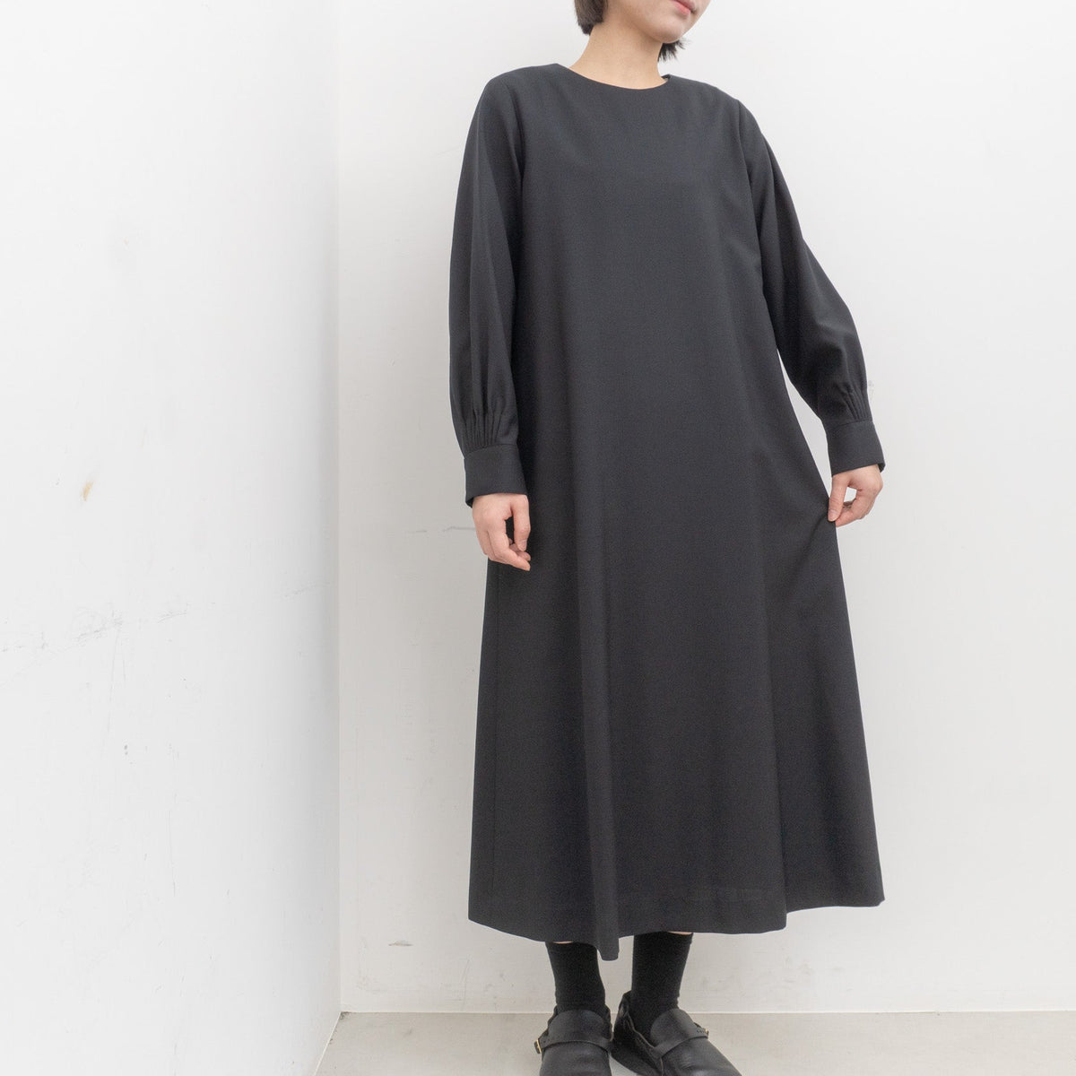 atelier naruse /WOMEN　2026｜Formal Aline one-piece na-F03070