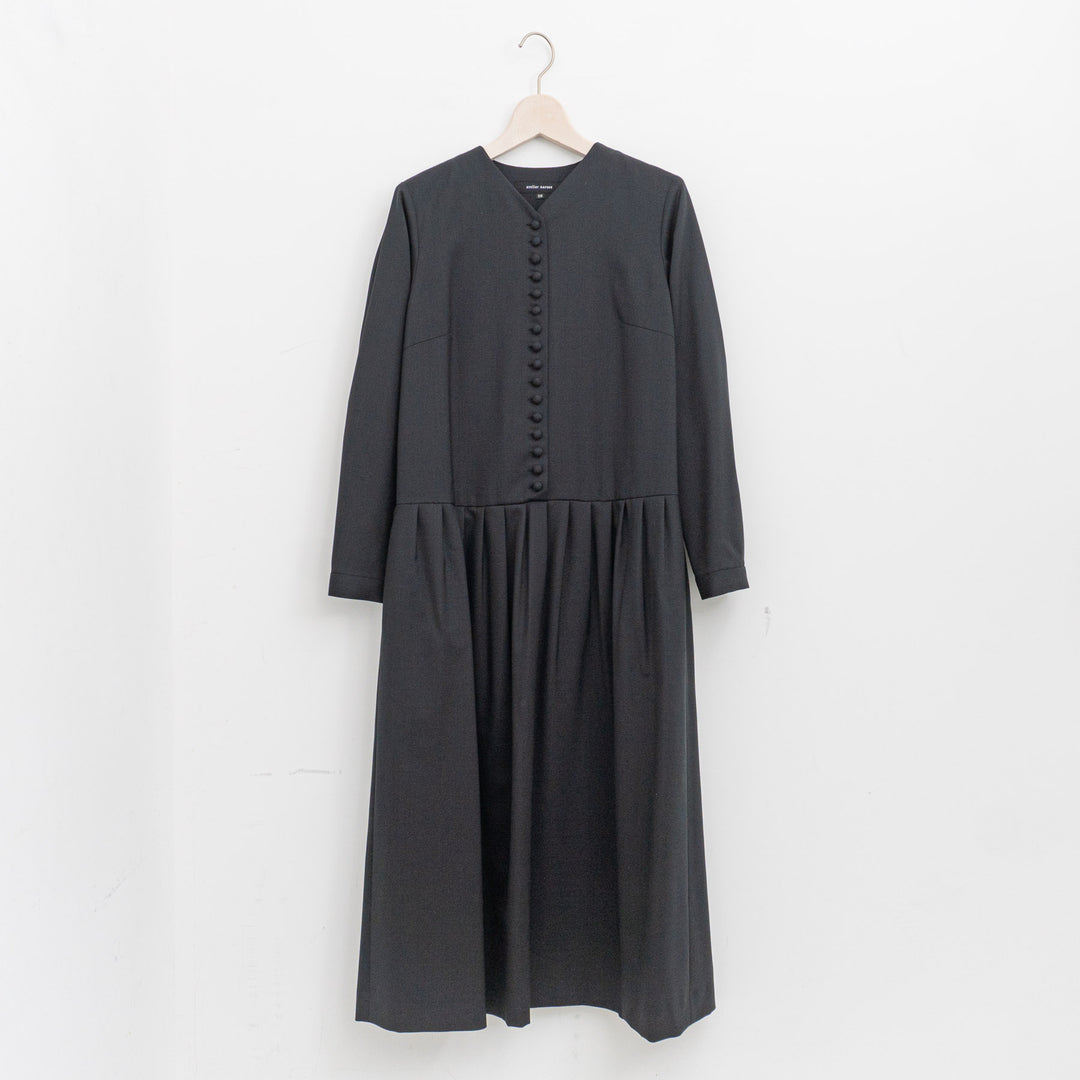 atelier naruse /WOMEN　2026｜Formal kurumi button one-piece na-F03062