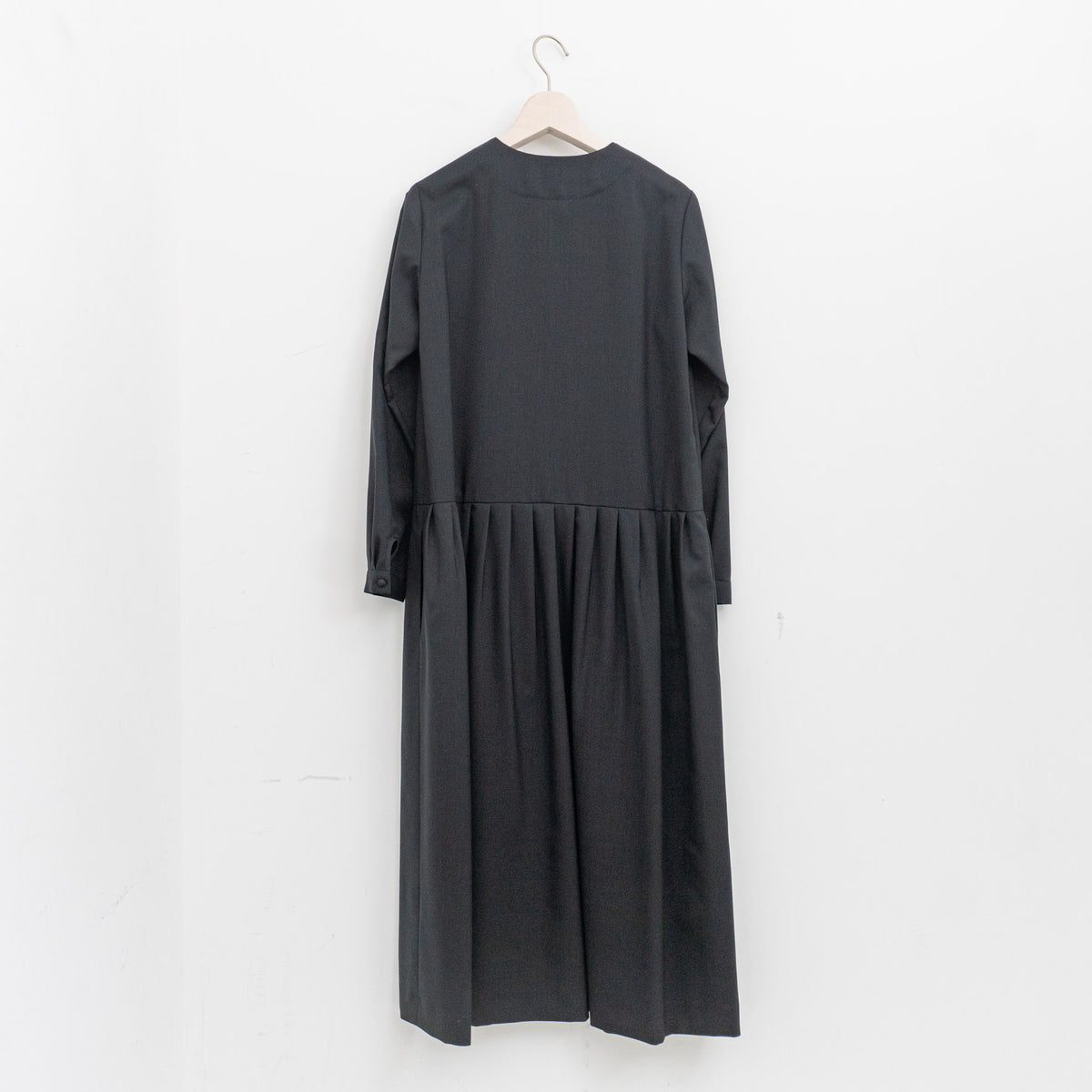 atelier naruse /WOMEN　2026｜Formal kurumi button one-piece na-F03062-D