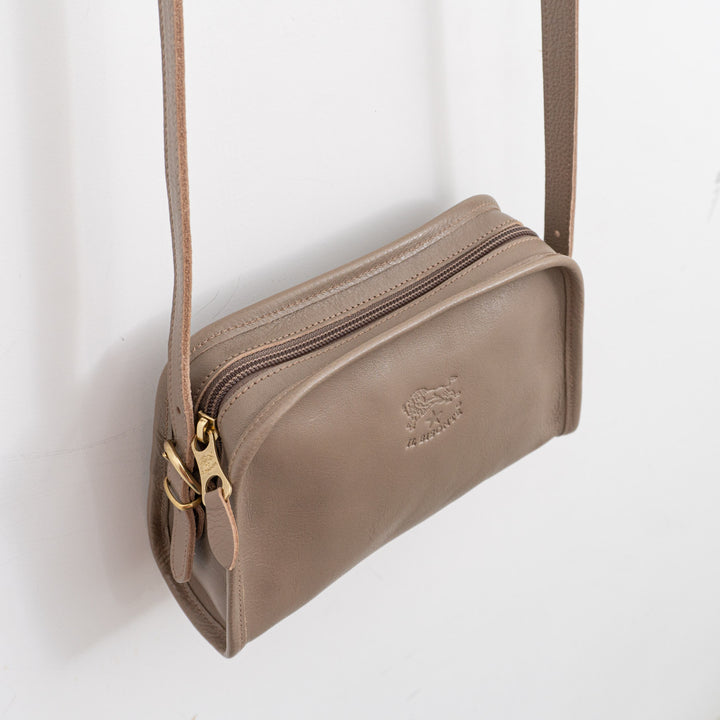 IL BISONTE/　クロスボディバッグ 41220-0 col.grey