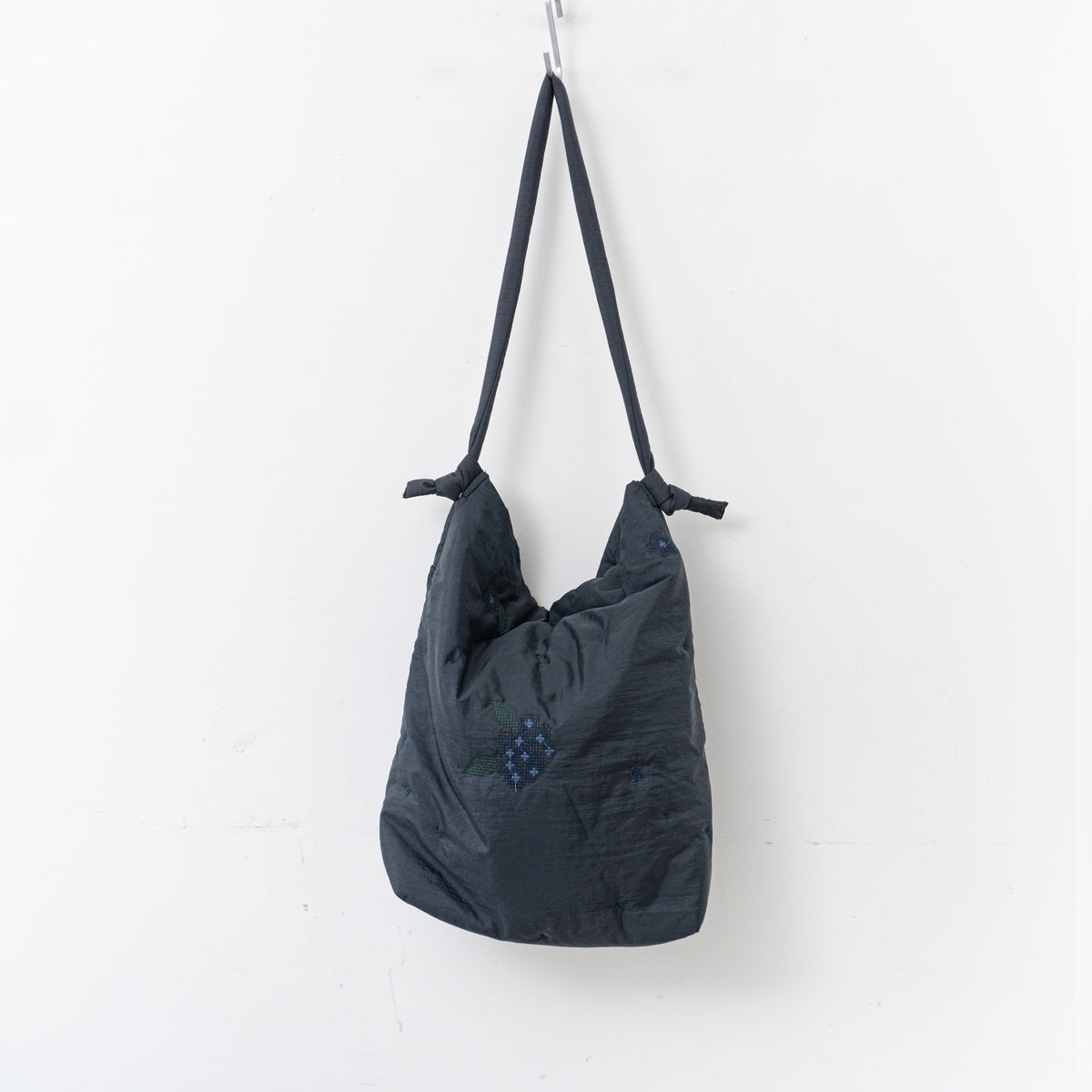 【SALE】ASEEDONCLÖUD｜Fog collectors bag 242003-Y（navy）
