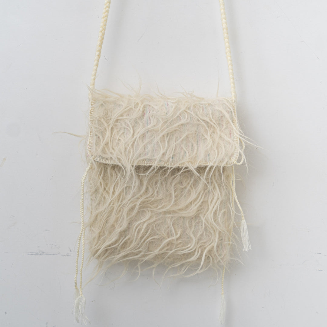 pips/　CHAMULA WOOL MINI BAG