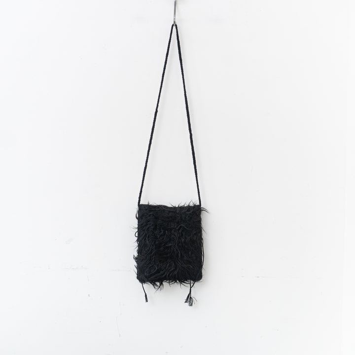 pips/　CHAMULA WOOL MINI BAG