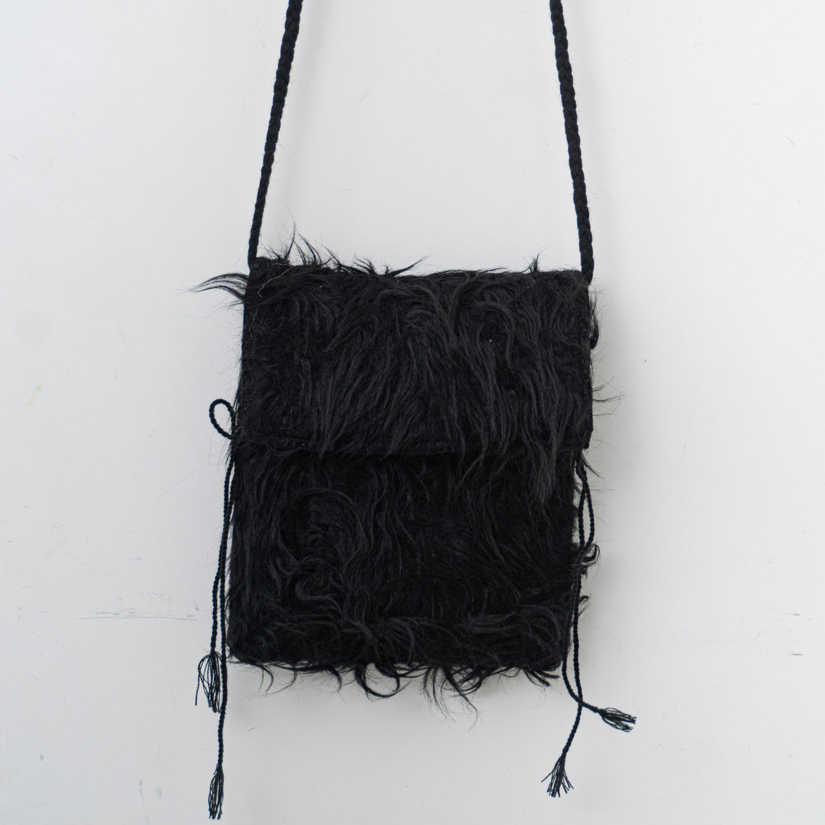 pips｜CHAMULA WOOL MINI BAG（BLACK）