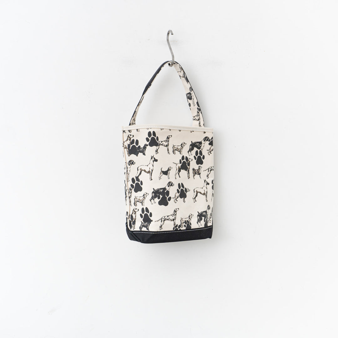 TEMBEA/　BAGUETTE TOTE PRINT col.DOG FOOT PRINT/BLACK