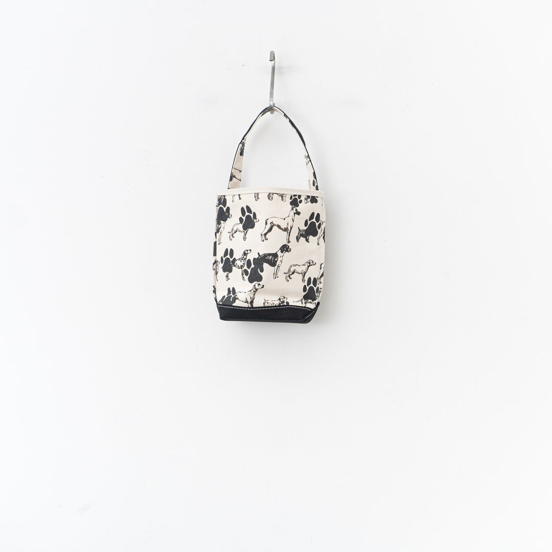 TEMBEA/　BAGUETTE TOTE PRINT col.DOG FOOT PRINT/BLACK