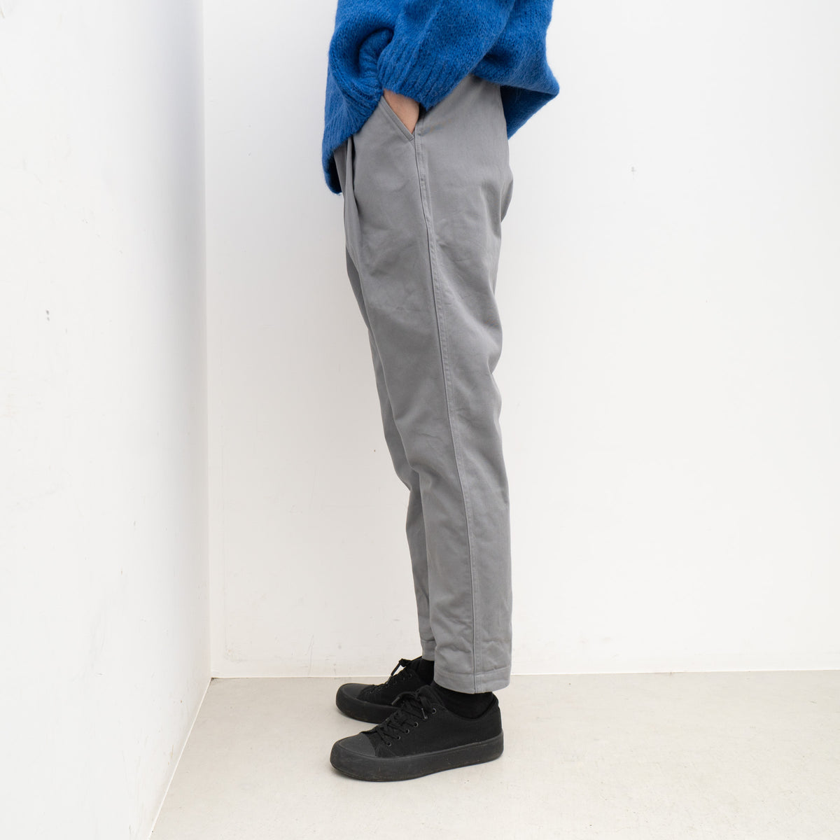 ゴーシュ｜23AW　カツラギタックテーパードパンツ G234-P024