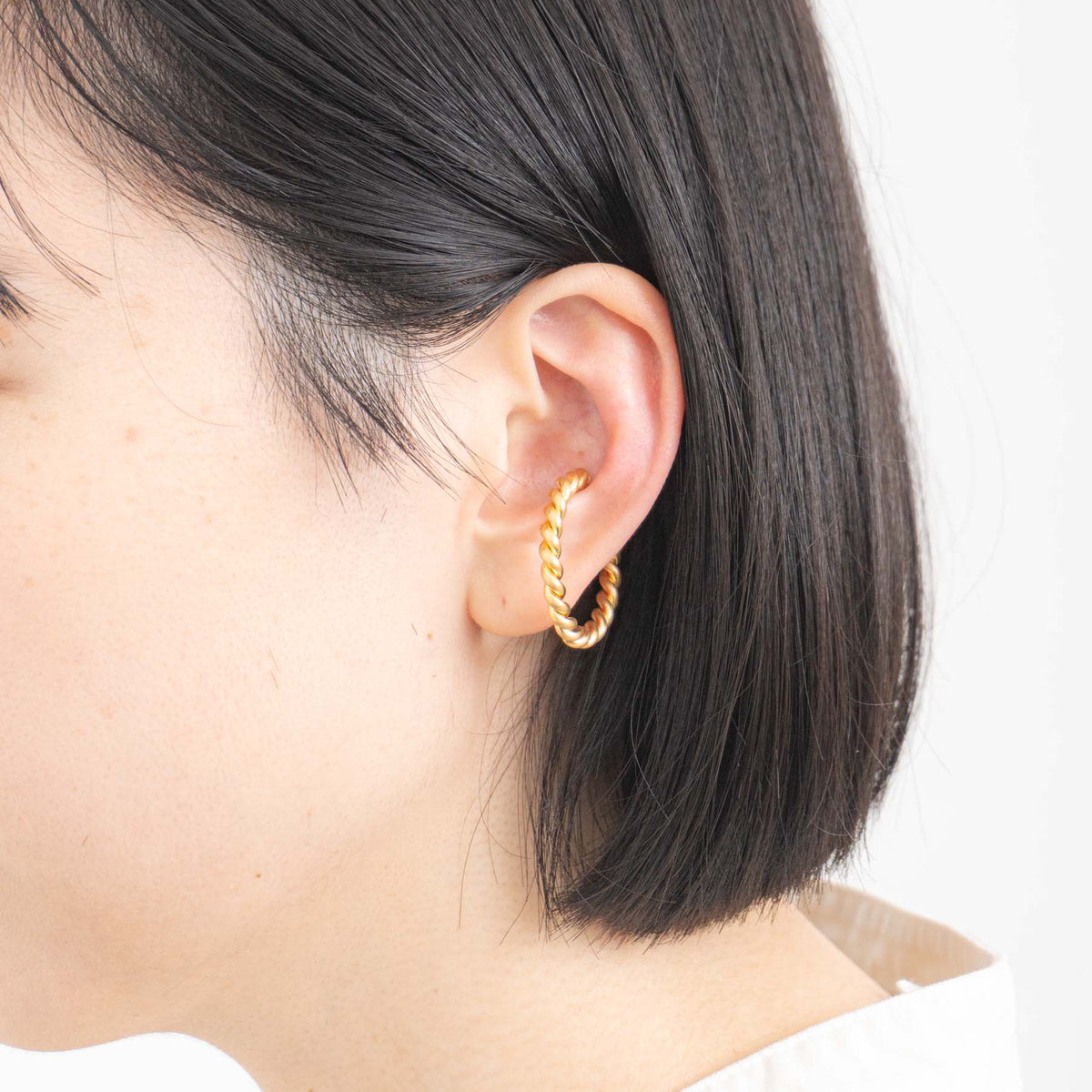 _Fot｜twist form cuff  circle col.gold
