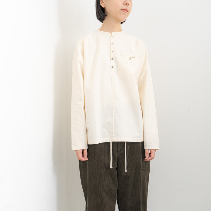 atelier naruse /WOMEN　cotton henry neck shirt na-t02065