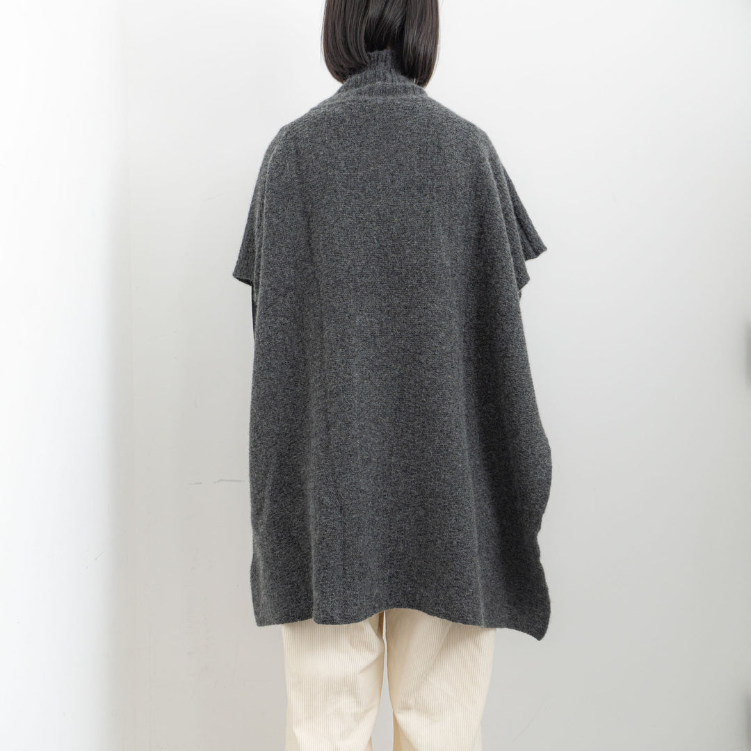 evam eva/　yak poncho E233K148