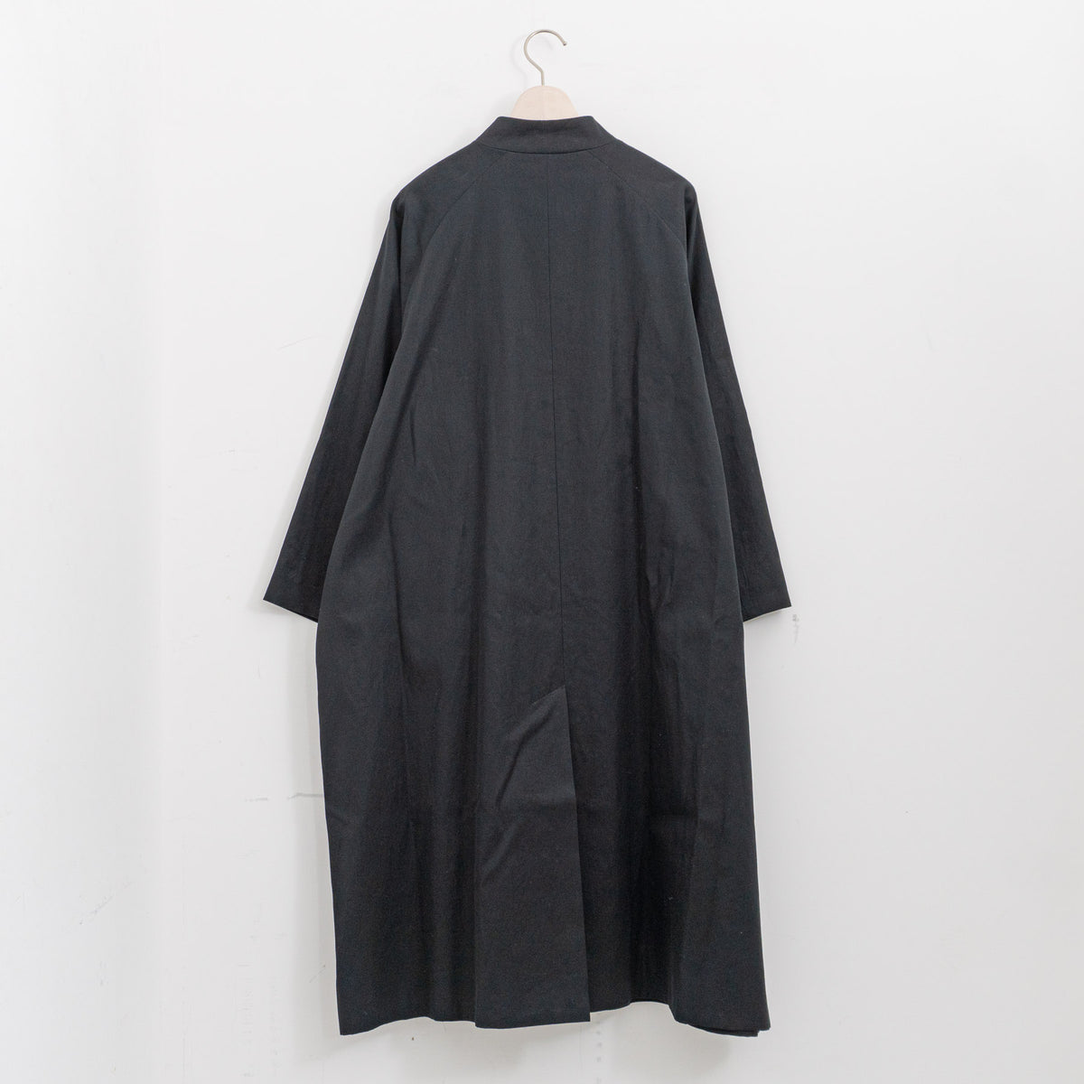 atelier naruse /WOMEN　2026｜FORMAL stand collar coat na-F04057