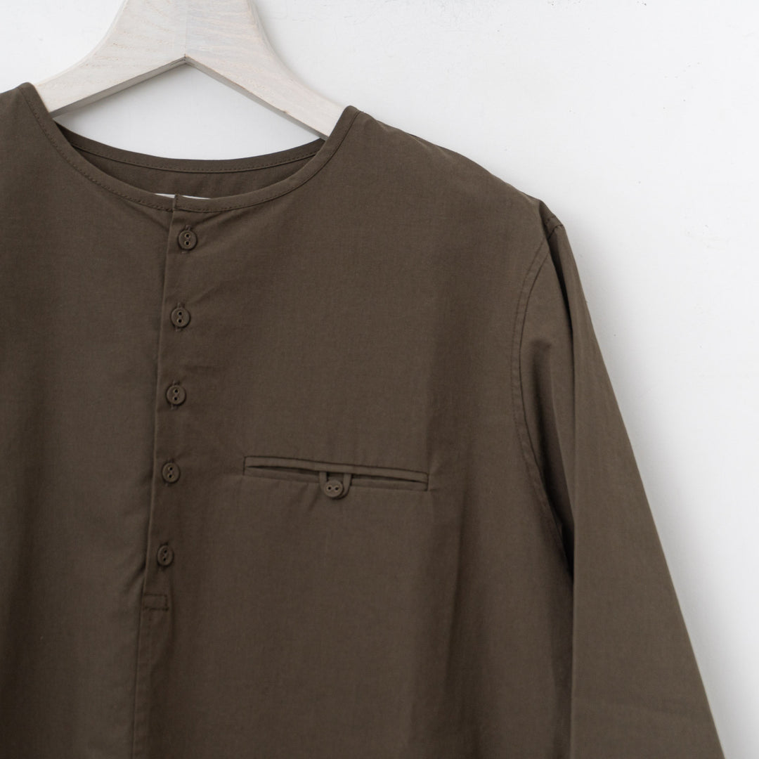 atelier naruse /WOMEN　cotton henry neck shirt na-t02065