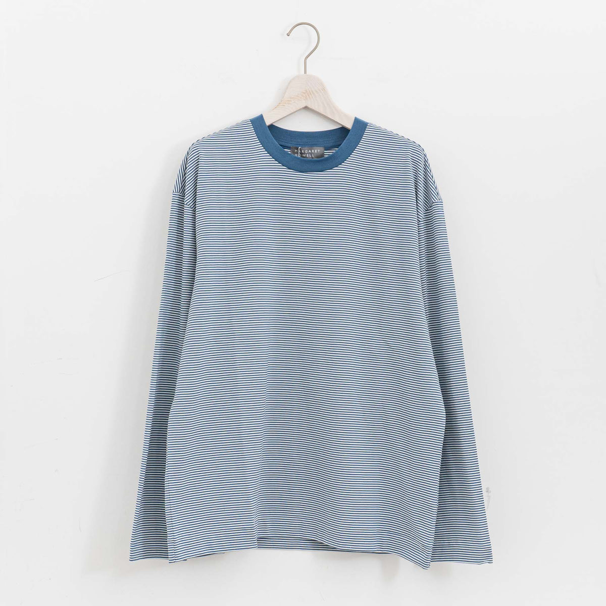 MARGARET HOWELL｜MEN　COTTON STRIPE JERSEY TOP　579-6166202（117.BLUE/WHITE）