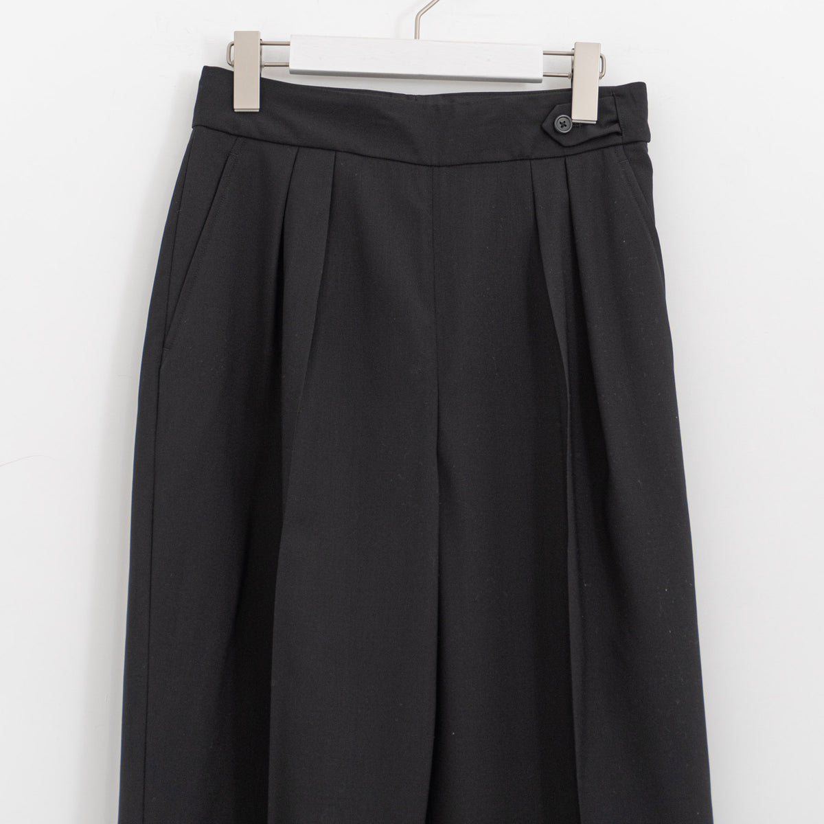MARGARET HOWELL｜WOMEN　FINE WOOL POPLIN TROUSERS 578-6142203