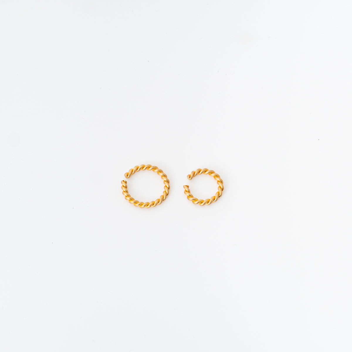 _Fot｜twist form cuff  circle col.gold
