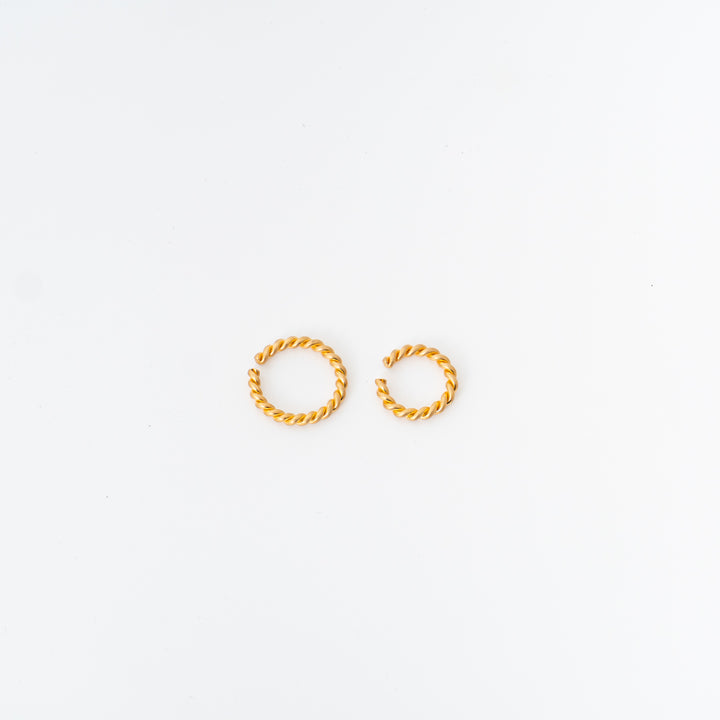 _Fot/　twist form cuff  circle col.gold