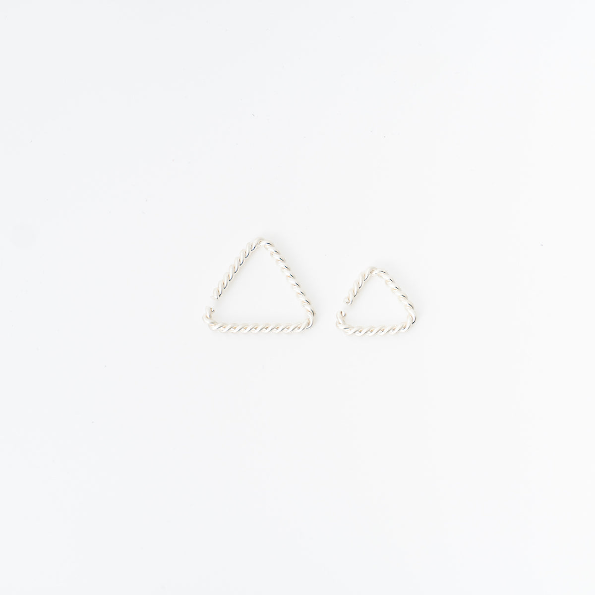 _Fot｜twist form cuff triangle col.silver