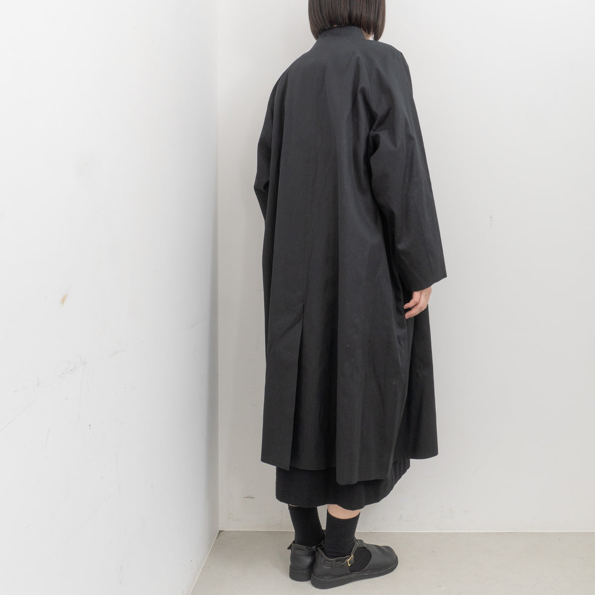 atelier naruse /WOMEN　2026｜FORMAL stand collar coat na-F04057
