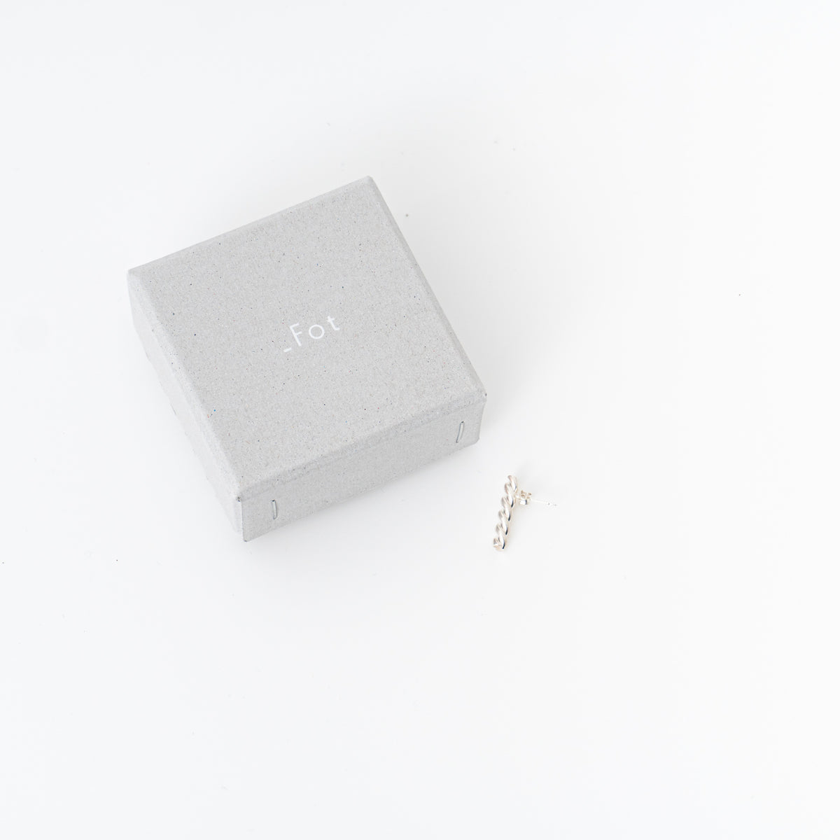 _Fot｜twist form cuff earring (Piercedearring)