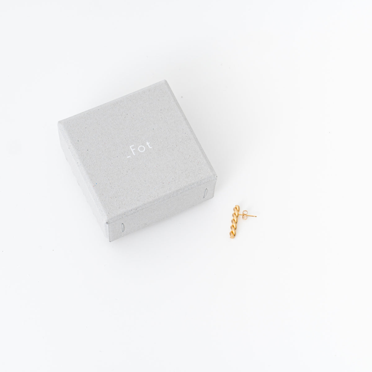 _Fot｜twist form cuff earring (Piercedearring)