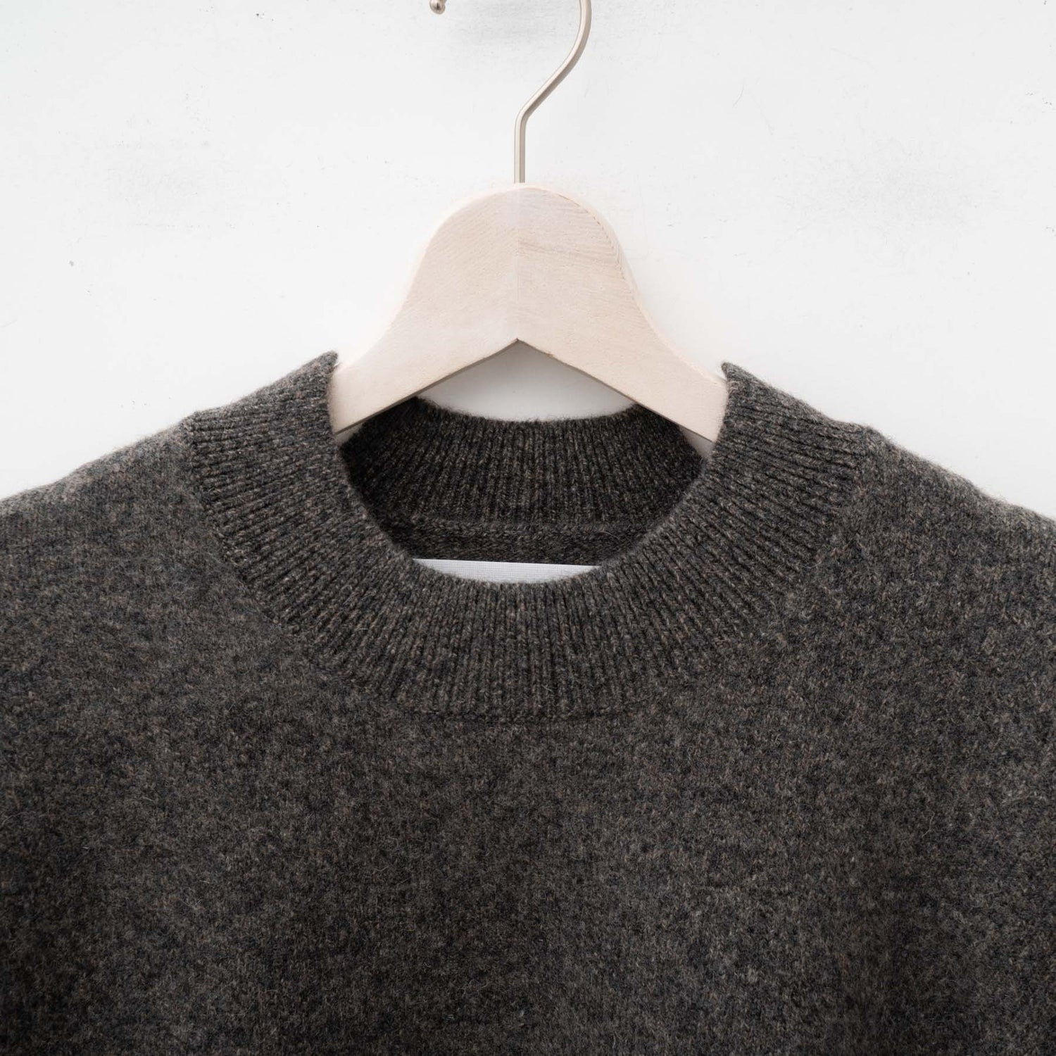 nonnotte｜MEN　slit crew neck pullover-heavy oz yak knit