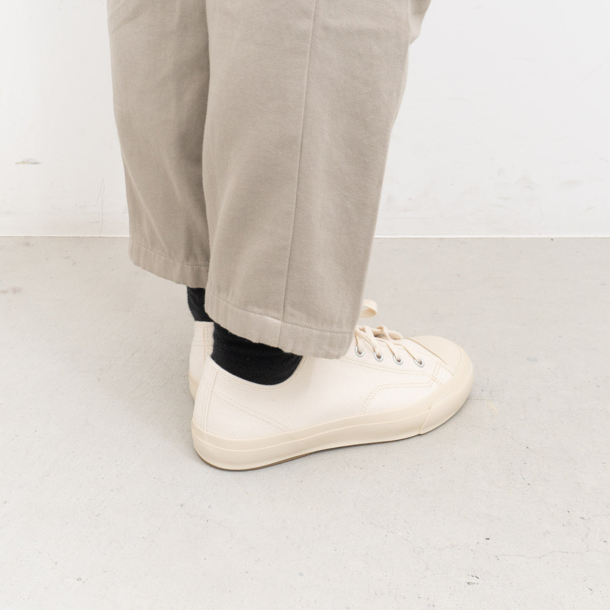 evam eva｜canvas sneaker/kinari（03）