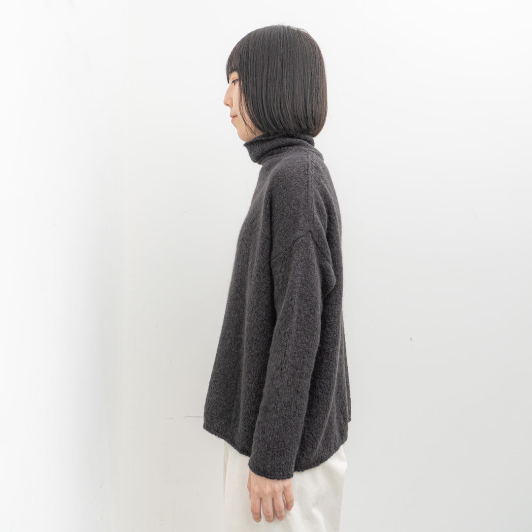 evam eva/　alpaca lily turtleneck E243K159