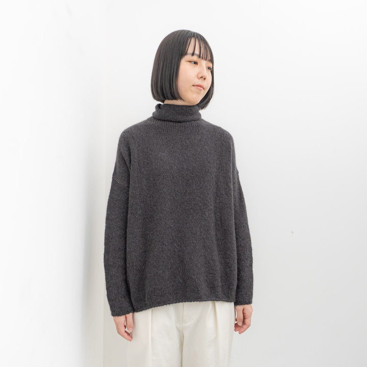 evam eva/　alpaca lily turtleneck E243K159