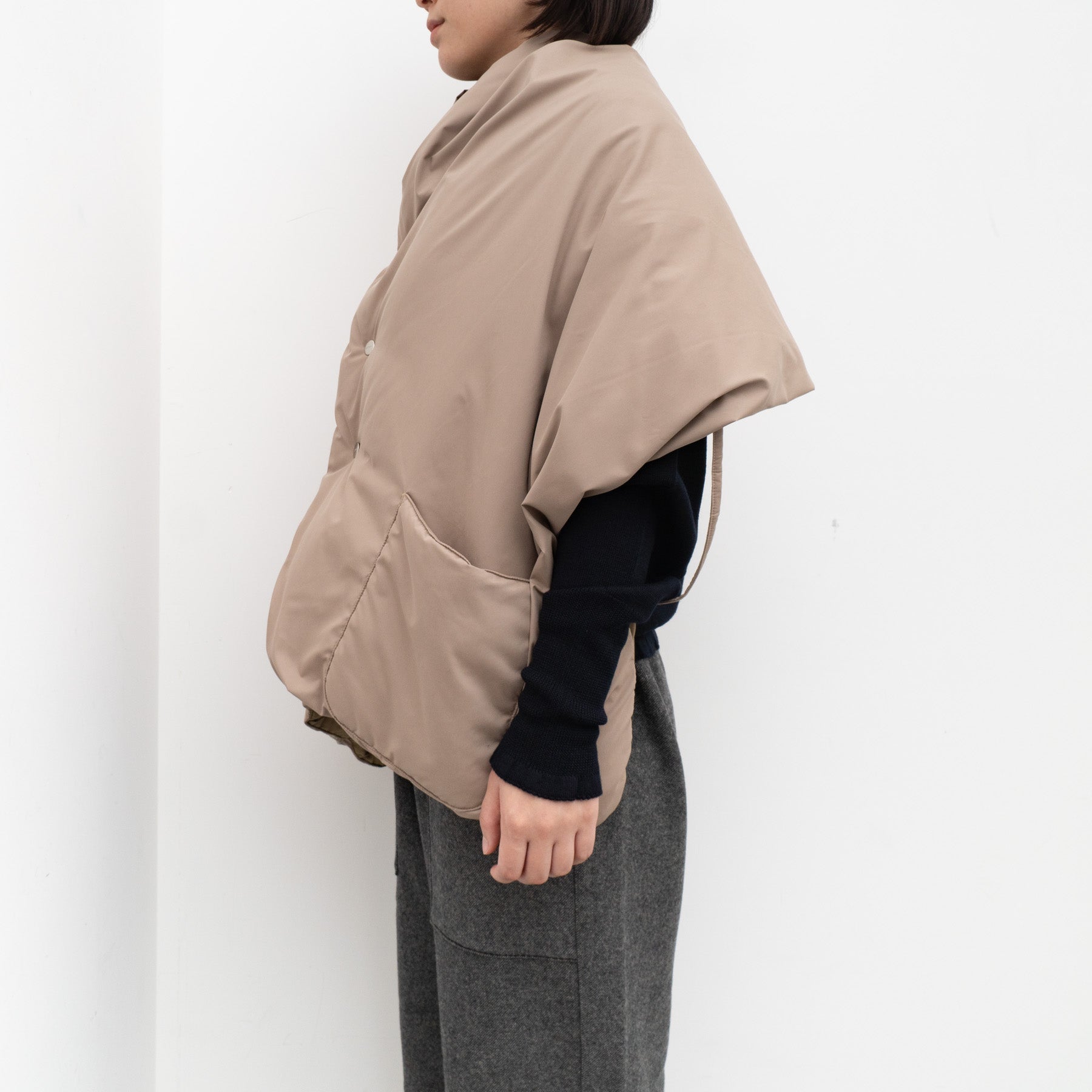 miffew/UNISEX REVERSIBLE DOWN CAPE – haus-netstore