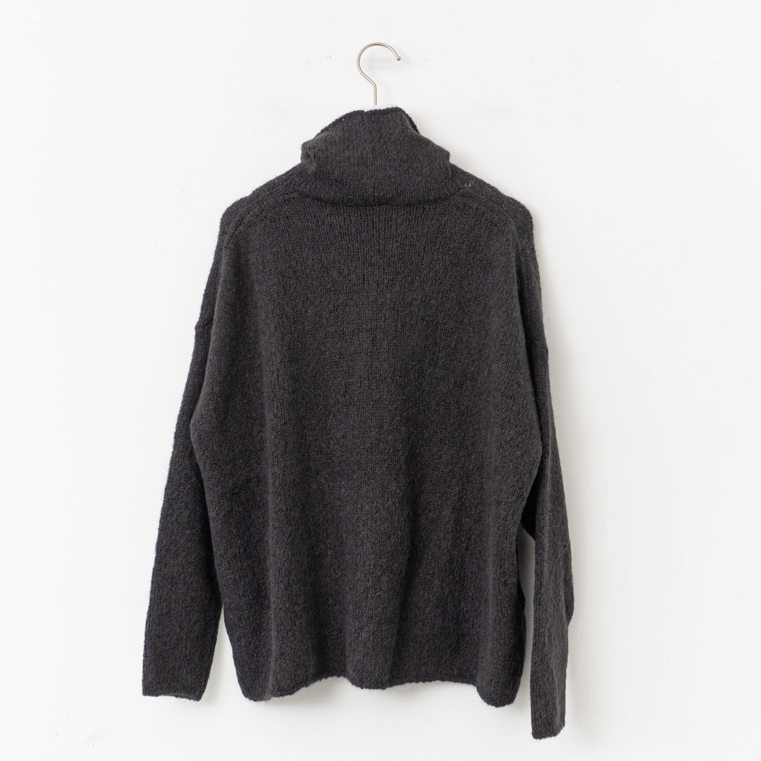 evam eva/　alpaca lily turtleneck E243K159