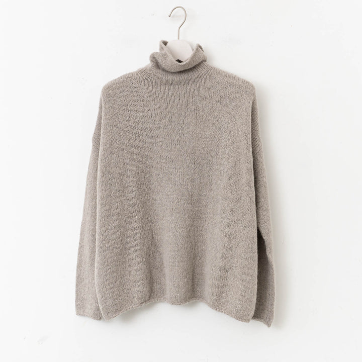 evam eva/　alpaca lily turtleneck E243K159