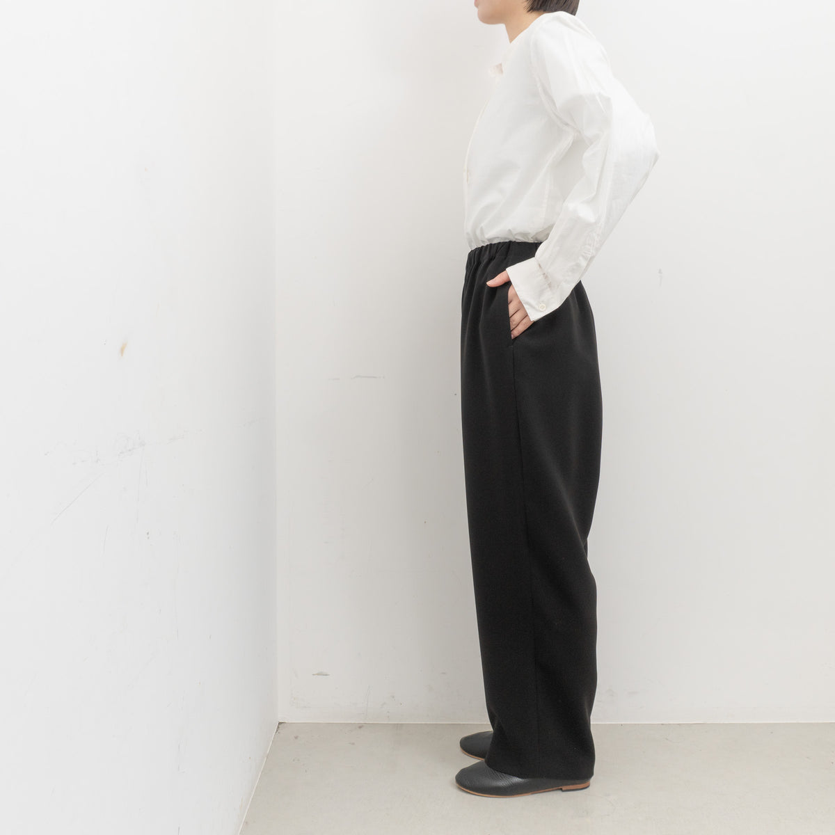 ゴーシュ｜ストレッチブラック ワイドパンツ G261-P017
