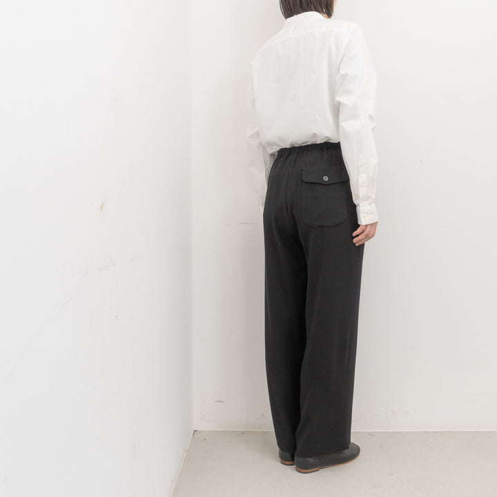 ゴーシュ /　バックサテンブラックパンツ G261-P020