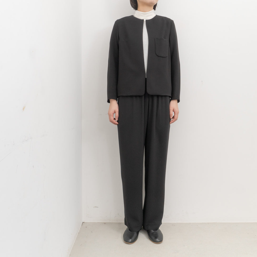 ゴーシュ /　ストレッチブラック 丸首ジャケット G261-J013