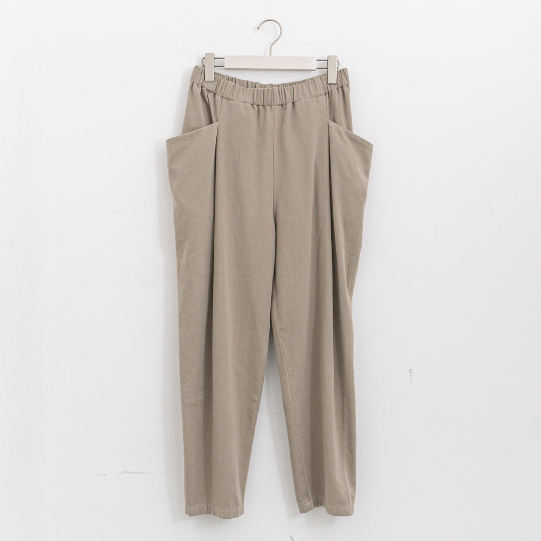 evam eva/　brushed cotton tuck pantsE253T169