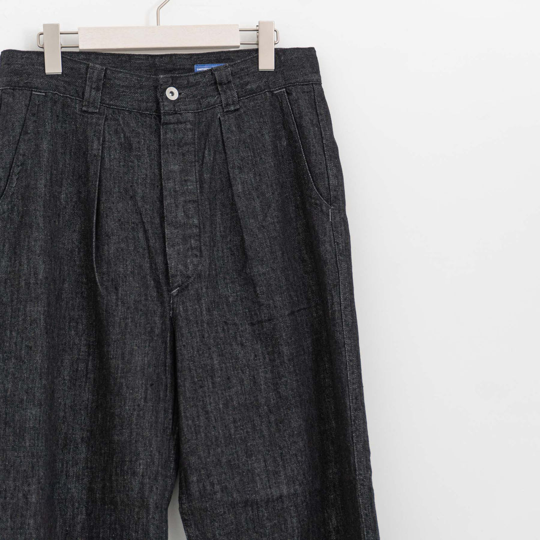 MHL. /MEN　CANTON BLACK LIGHT DENIM TROUSERS 596-6140204-suomi