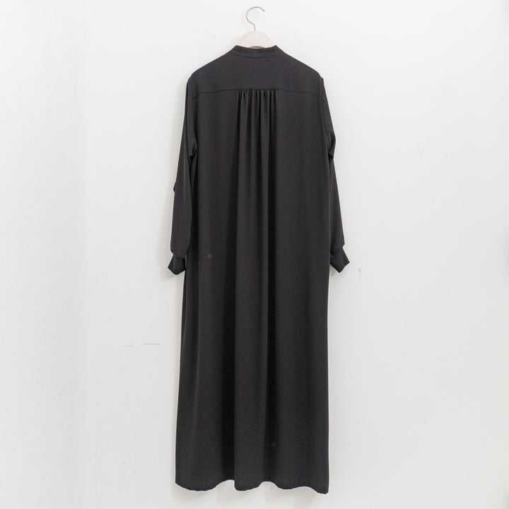 ゴーシュ /　バックサテンブラックワンピース G261-E022