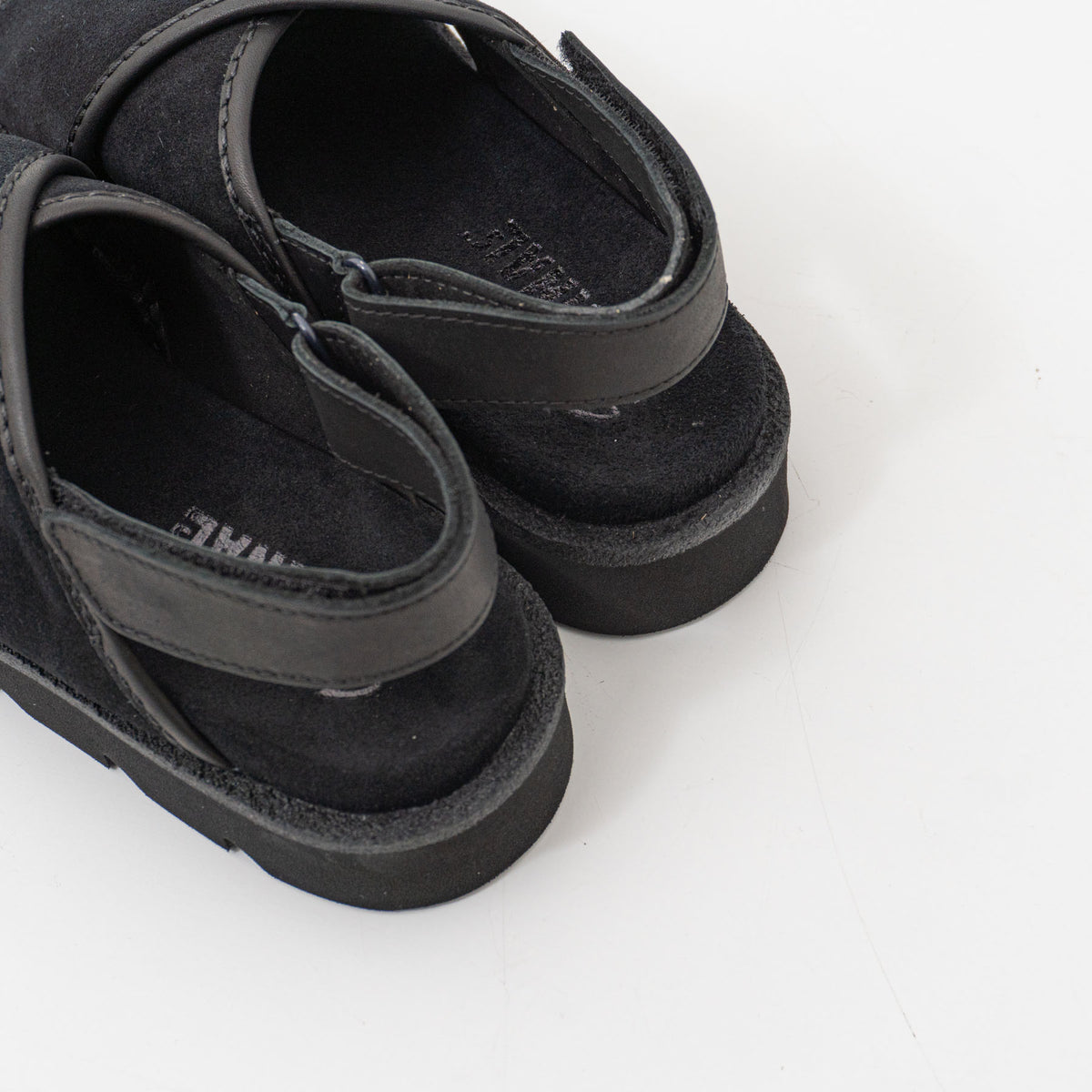 CLARKS ORIGINALS｜WOMEN　Meare Cross-suomi