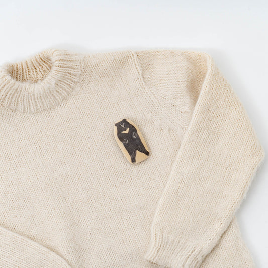 トモタケ｜刺繍ブローチ ツキノワグマ　Moo Bear